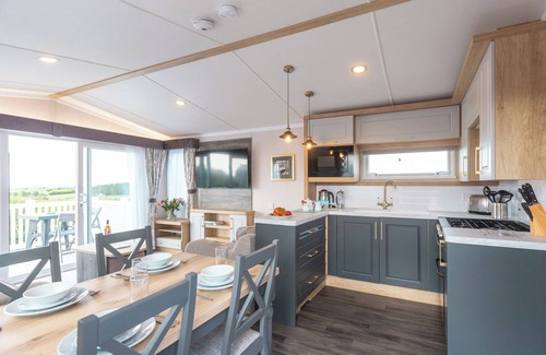 Holywell House | 2 bedroom accommodation in Holywell Bay
