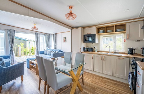 Bridgnorth Ski Chalet | 2 bedroom accommodation in Bridgnorth