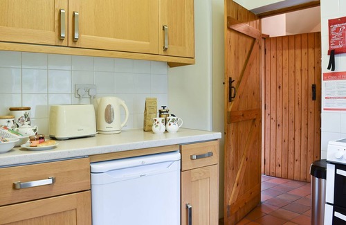 Brynrefail Cottage | 2 bedroom accommodation in Bethel, near Snowdon