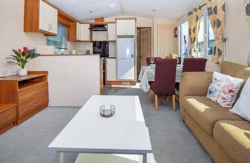 Morecambe Cottage | 2 bedroom accommodation in Heysham, near Lancaster