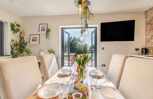 Goodwick Cottage | 2 bedroom accommodation in Goodwick, near Fishguard