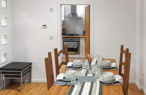 Plympton Cottage | 2 bedroom accommodation in Plympton