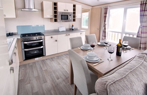 Ringwood House | 2 bedroom accommodation in St. Leonards, Ringwood