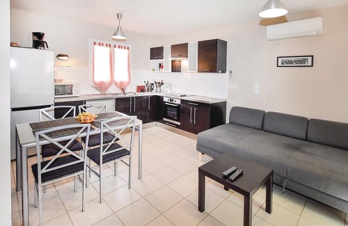 Aubignan House | 2 bedroom accommodation in Aubignan