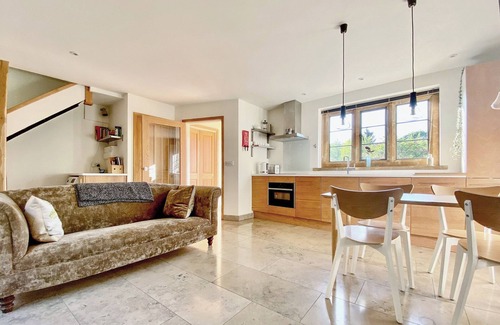 Banbury Cottage | 2 bedroom accommodation in Farnborough, near Banbury