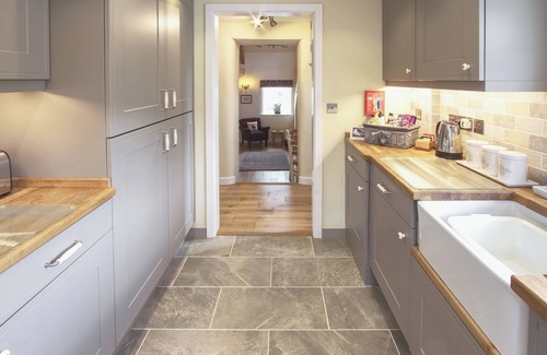 Holyhead Cottage | 2 bedroom accommodation in Holyhead Mountain, near Trearddur Bay