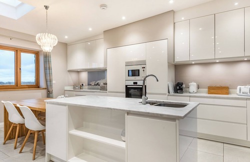 Holyhead Cottage | 2 bedroom accommodation in Penrhos Feilw, near Trearddur Bay