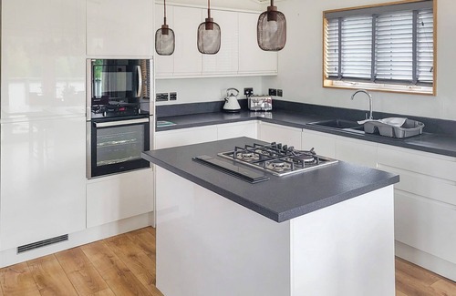 Newbury Ski Chalet | 2 bedroom accommodation in Newbury