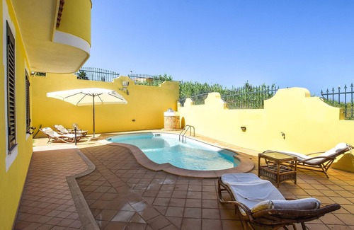 Briatico Apartment | 2 bedroom accommodation in BRIATICO