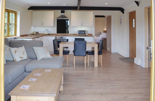 Denton Cottage | 2 bedroom accommodation in Alkham, near Dover