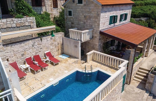 Podobuce House | 2 bedroom amazing home in Podobuce