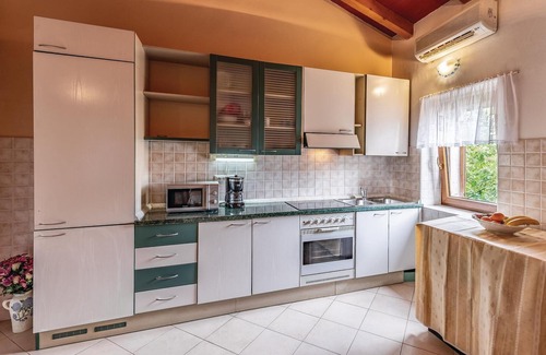 Rakotule House | 2 bedroom amazing home in Rakotule