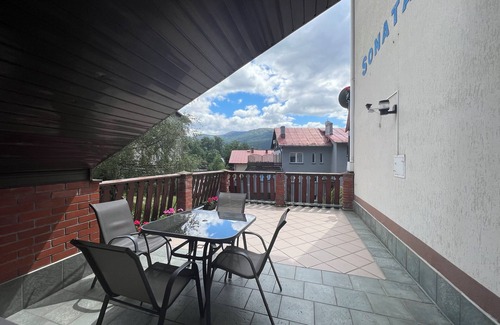 Szklarska Poreba Apartment | 2-bedroom apartment in wonderful Szklarska Poręba with WiFi