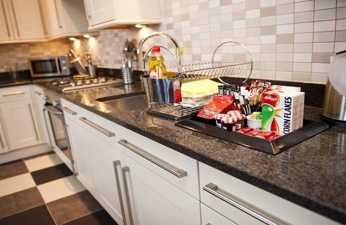 Scarborough Apartment | 2 Bedroom Apartment - 3rd Floor