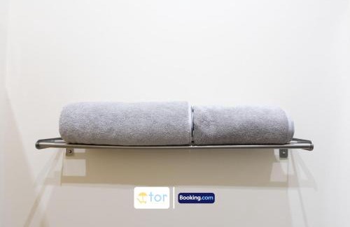 Horley Apartment | 2 Bedroom Apartment By The One Retreats Short Lets & Serviced Accommodation Horley Close To Gatwick Airport