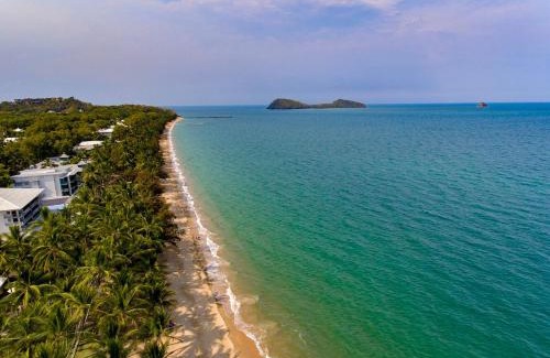 Palm Cove Apartment | 2 Bedroom Apartment Coral Coast Resort Palm Cove