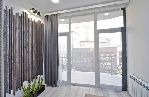 Kentron Apartment | 2-bedroom apartment in fantastic Yerevan with WiFi, AC