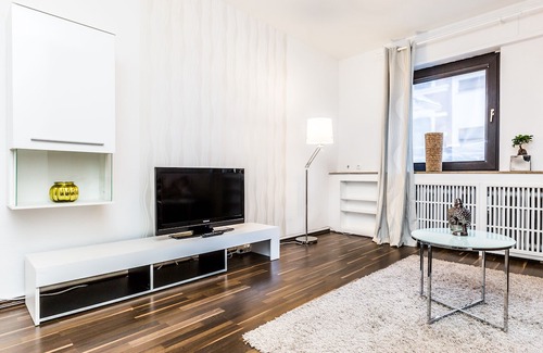 Muelheim Apartment | 2 bedroom Apartment in Cologne Mülheim G38
