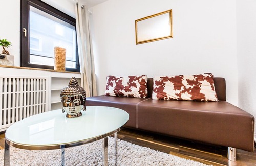 Muelheim Apartment | 2 bedroom Apartment in Cologne Mülheim G38