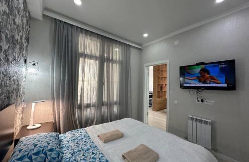 Bishkek Apartment | 2 bedroom apartment on Toktogula 165
