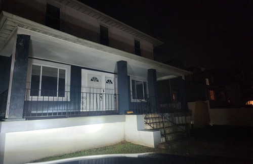 Long Beach Apartment | 2-bedroom apartment Walking distance to beach