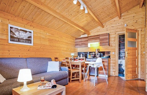 Sianozety House | 2 bedroom awesome home in Sianozety