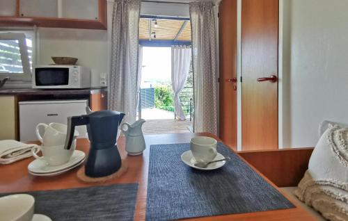 Vantacici House | 2 Bedroom Awesome Home In Vantacici