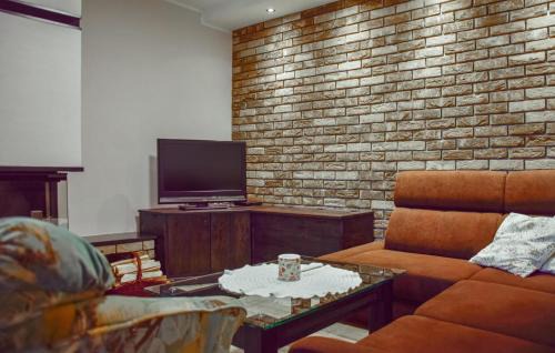 Pobiedziska House | 2 Bedroom Awesome Home In Gorzkie Pole