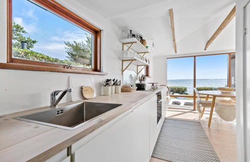 Ronde House | 2 bedroom beach front home in Rønde