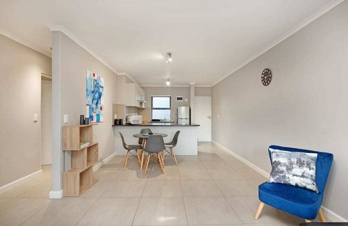 Bloubergstrand House | 2-Bedroom Beachfront Condo