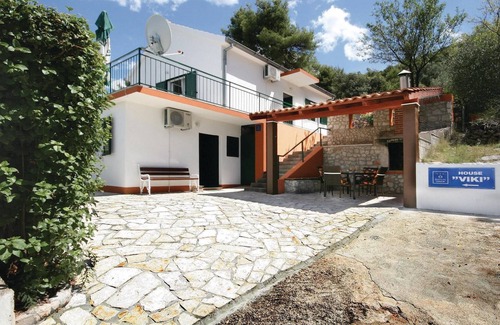 Grebastica House | 2 bedroom beautiful home in Sparadici