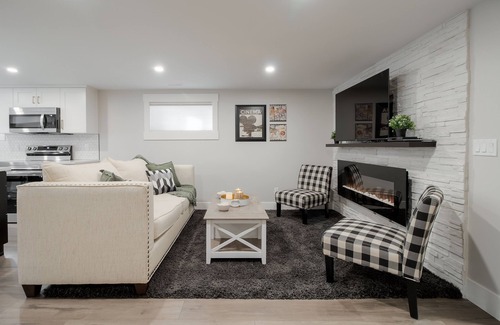 South Lethbridge House | 2 Bedroom Bsmt Suite in the Heart of the City