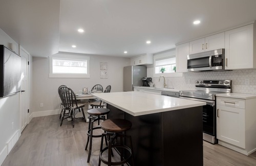 South Lethbridge House | 2 Bedroom Bsmt Suite in the Heart of the City