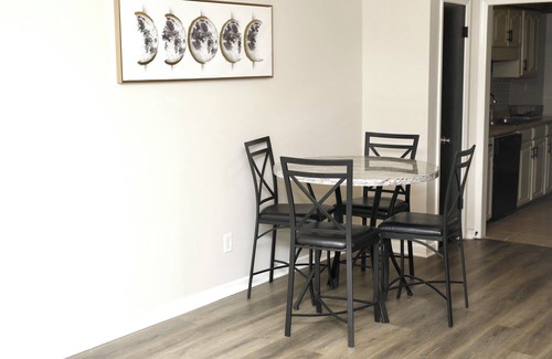 Winston - Salem Condo | 2-bedroom condo in lovely Winston-Salem'snCountry Club