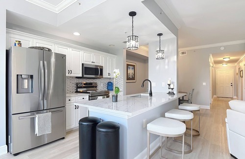 Estero Condo | 2-bedroom condo in charming Estero with fitness room & pool