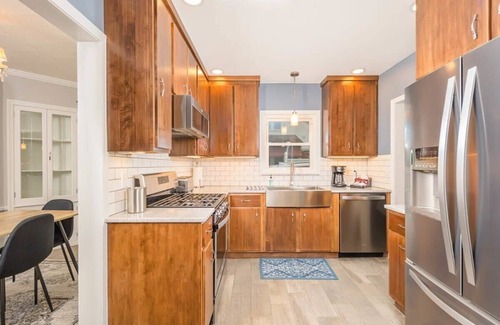 Appleton House | 2 Bedroom Corporate Bungalow