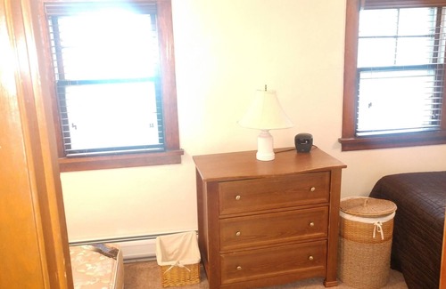 Hilton Cottage | 2 bedroom Cottage & Waterfront