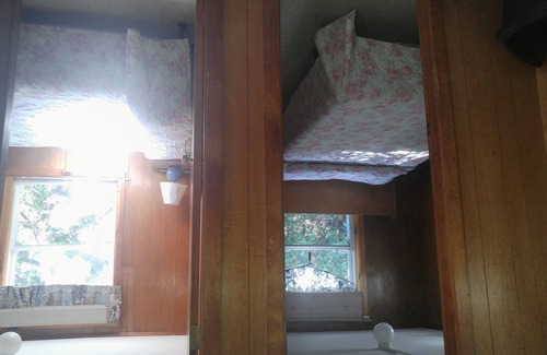 Hampton Cottage | 2 bedroom cottages ocean views from property