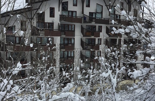 La Perriere Apartment | 2 Bedroom Duplex Apartment With South Facing Balcony, Ski In/Out. Free Wifi.