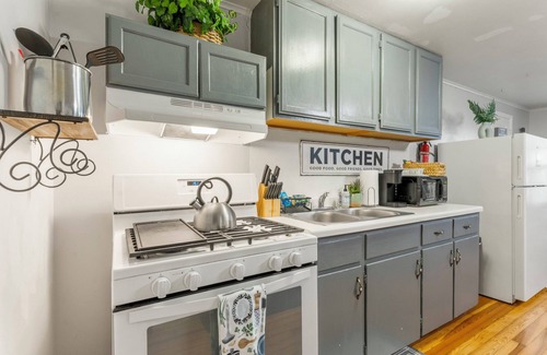 Sapulpa Apartment | 2-Bedroom Escape Centrally Located in Sapulpa