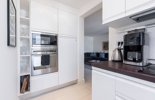 Saint-Jean-Cap-Ferrat Apartment | 2 bedroom apartment with both balcony and private terrace