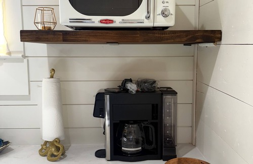 South River City House | 2-bedroom house in delightful South Congress, Austin.