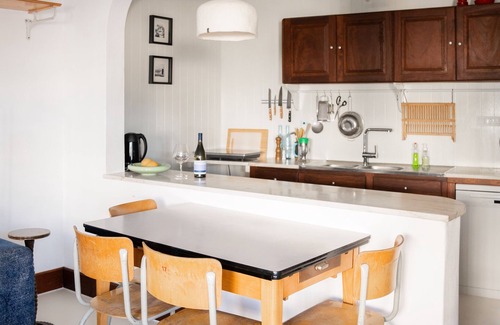 Ferragudo House | 2 bedroom house w garden in Ferragudo village, walk to beaches and restaurants