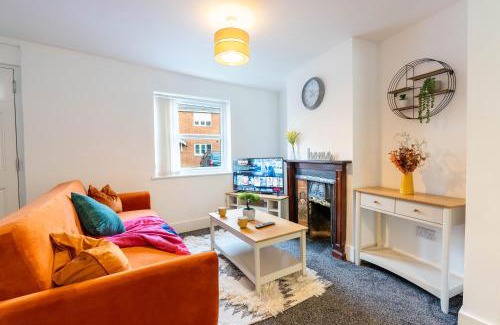 Aylesbury House | 2 bedroom house with free Parking, Aylesbury, Johns st