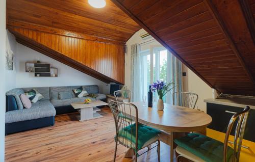 Opatija Apartment | 2 Bedroom Lovely Apartment In Lovran