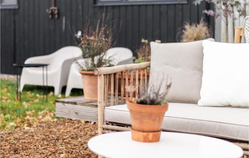 Den Oever House | 2 Bedroom Nice Home In Den Oever