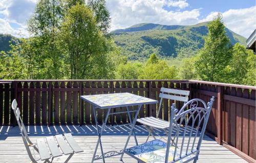 Ulsteinvik House | 2 Bedroom Pet Friendly Home In Haddal