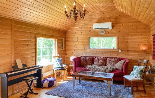 Ulsteinvik House | 2 Bedroom Pet Friendly Home In Haddal