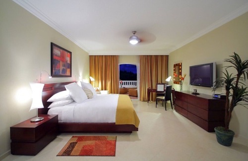 Los Maestros Resort | 2 Bedroom room at Lifestyle Resort