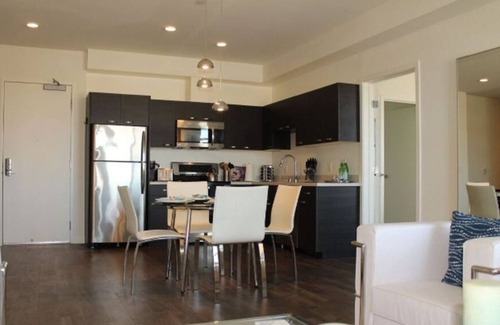 Balboa Park Apartment | 2 Bedroom Single family L-560146 by Houzlet